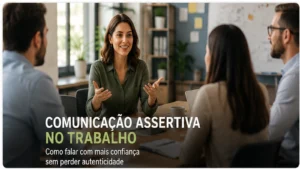 Profissional a comunicar com confiança e clareza durante uma reunião com uma equipa diversa